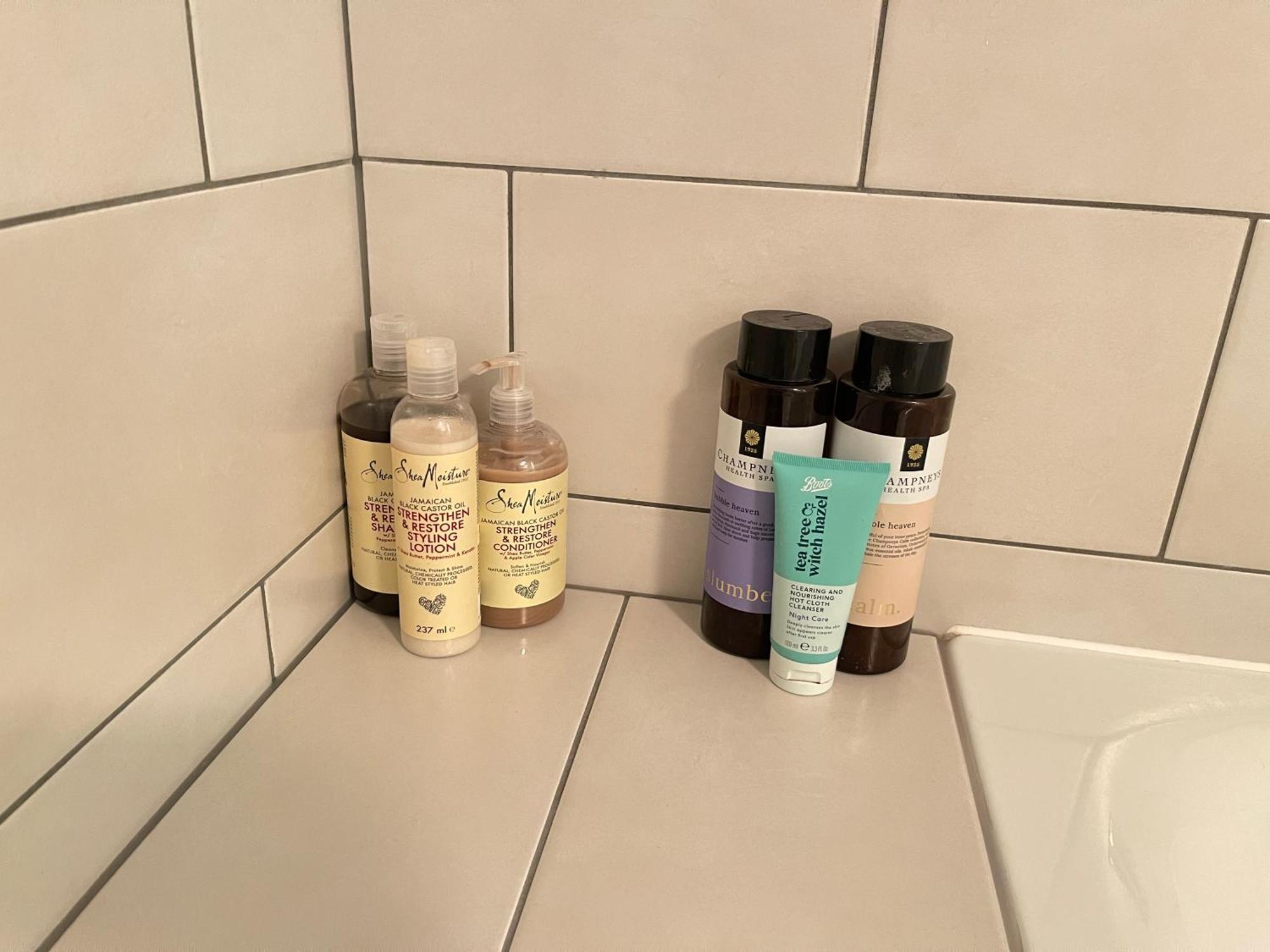 London Luxe Rooms Surbiton エクステリア 写真